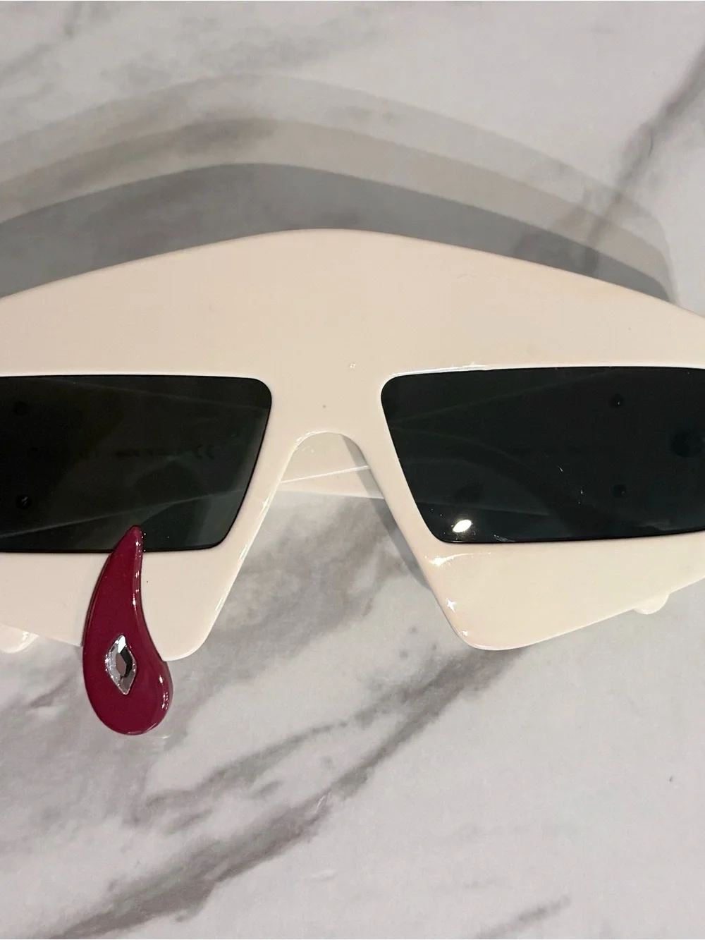 GUCCI RUNWAY SUNGLASSES GG0359S CREAM CRYSTAL ACCENT 100% Authentic